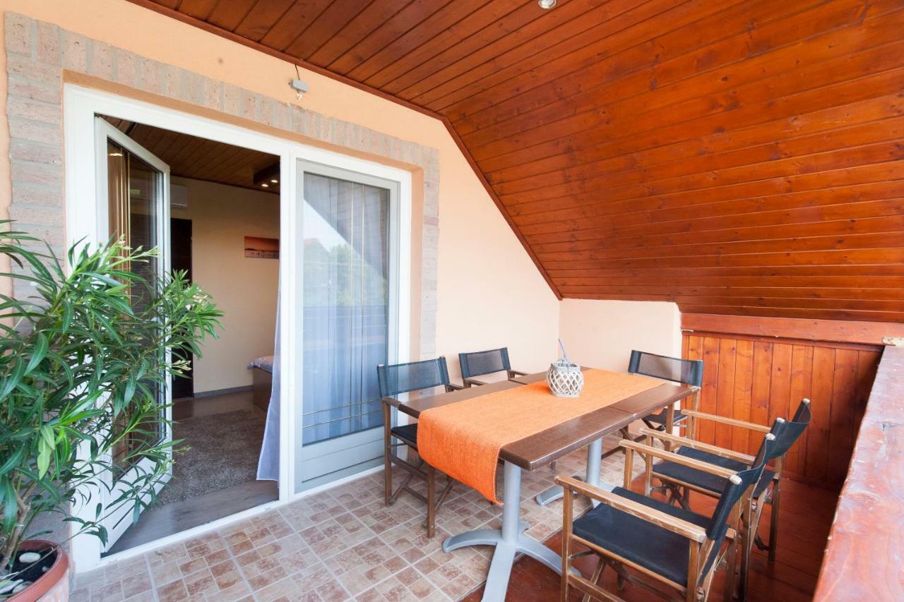 Bier-Lak Apartman House 71 Balatonlelle Exteriör bild