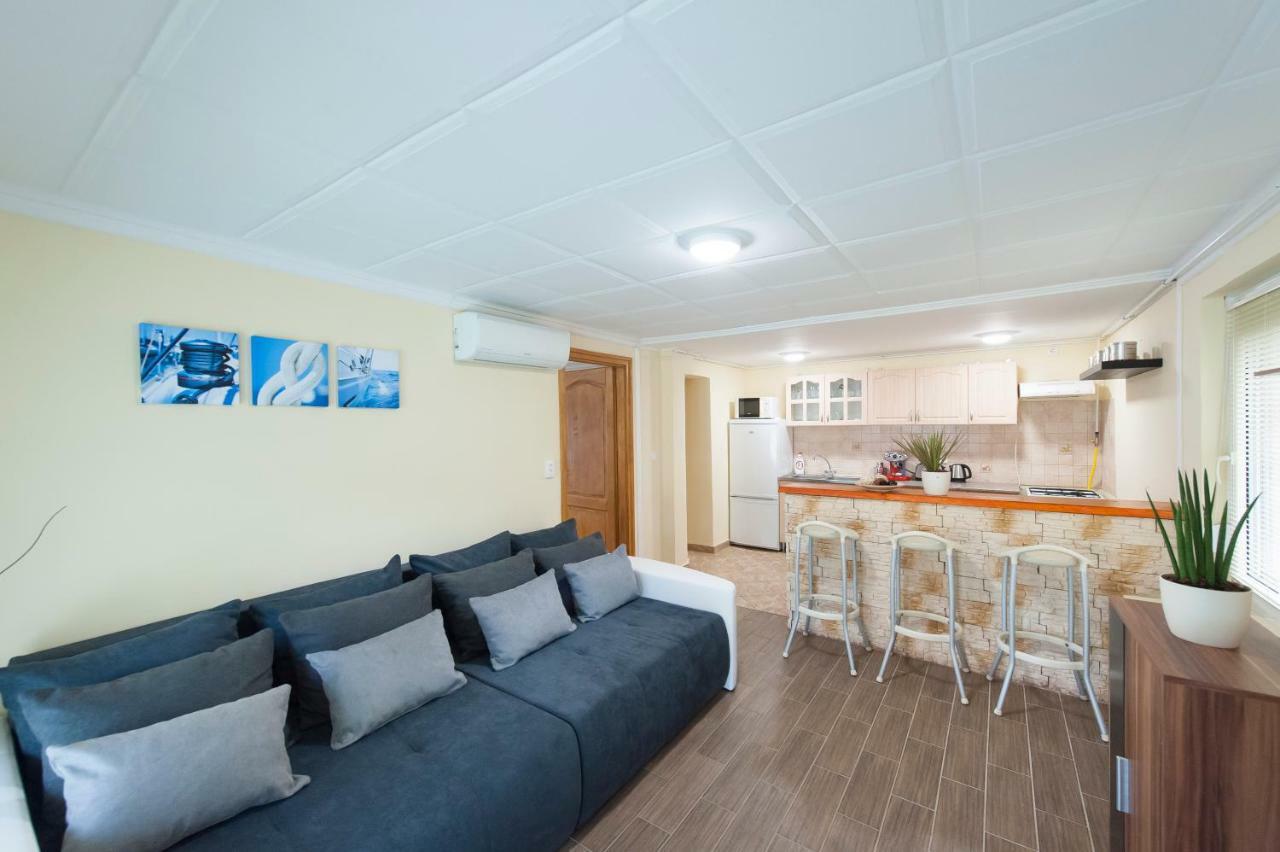 Bier-Lak Apartman House 71 Balatonlelle Exteriör bild