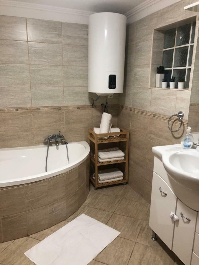 Bier-Lak Apartman House 71 Balatonlelle Exteriör bild